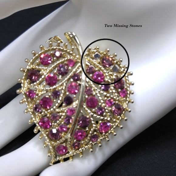 Vintage Heart Shaped Leaf Brooch, Magenta Purple Rhinestones, 1960s, 2 1/8 Inch - Picture 5 of 10